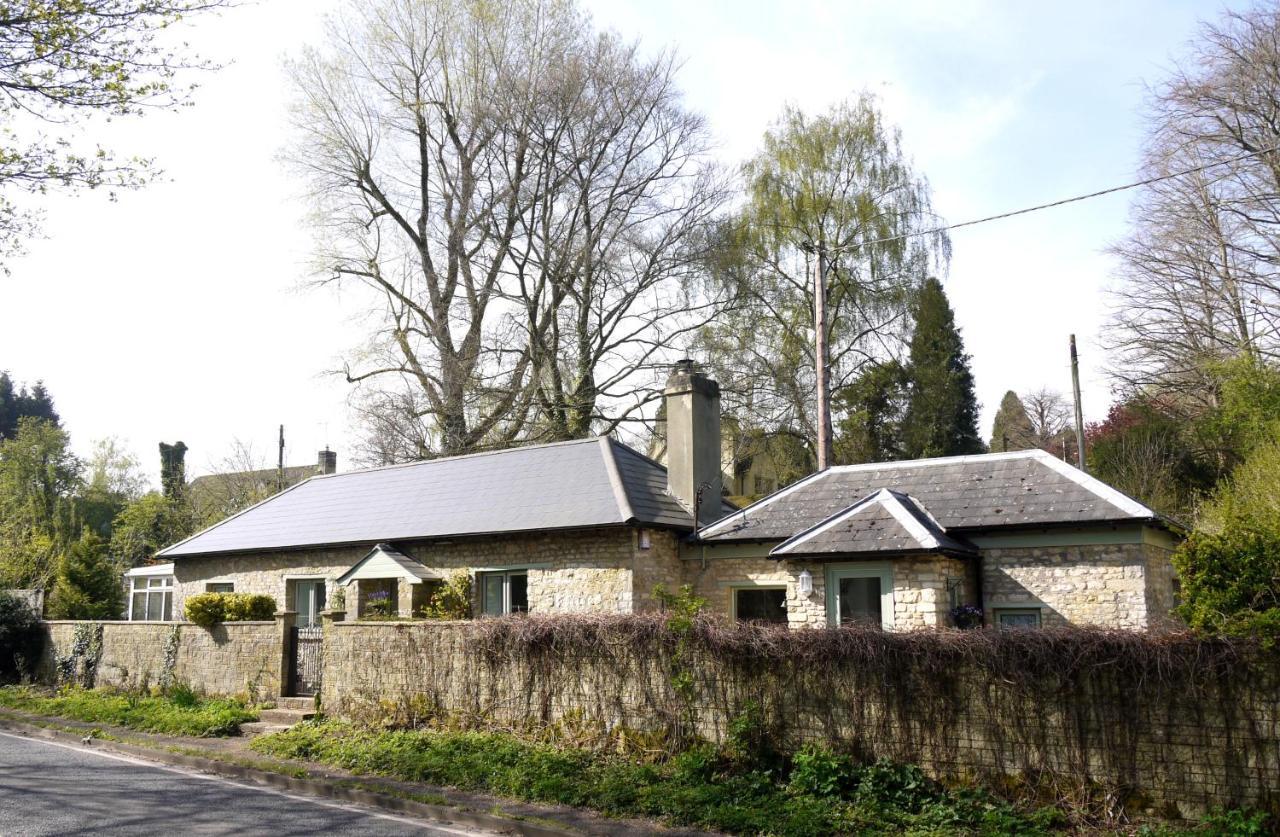 Cosy Stone Cottage, The Bungalow Perrotts Brook サイレンセスター エクステリア 写真